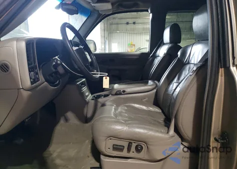 2000 Chevrolet Silverado C1500 из США, поврежденный, VIN 1GCEC19T7YZ158018